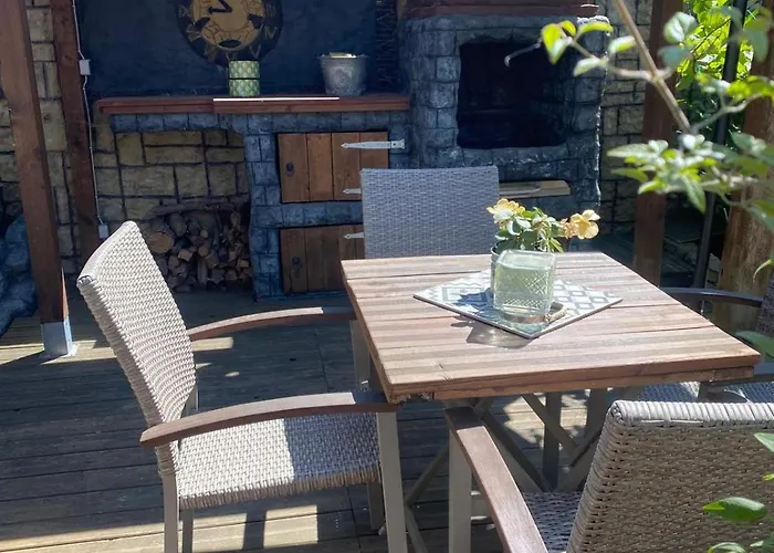 Charmante Fachwerkhaushaelfte Mit Sauna